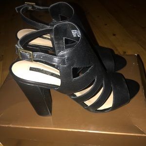 NIB Audrey Brooke black leather heeled shoe